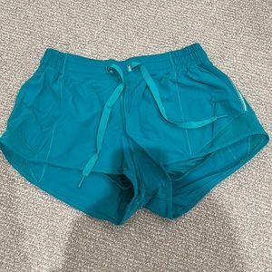 teal lululemon shorts size 6